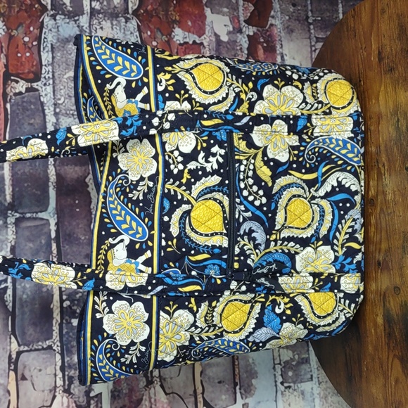 Vera Bradley "Ellie Blue" Go Round Tote Bag - Picture 5 of 10